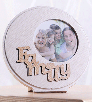 Round wooden photo frame