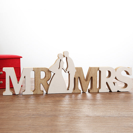 MR&MRS Wooden Decoration