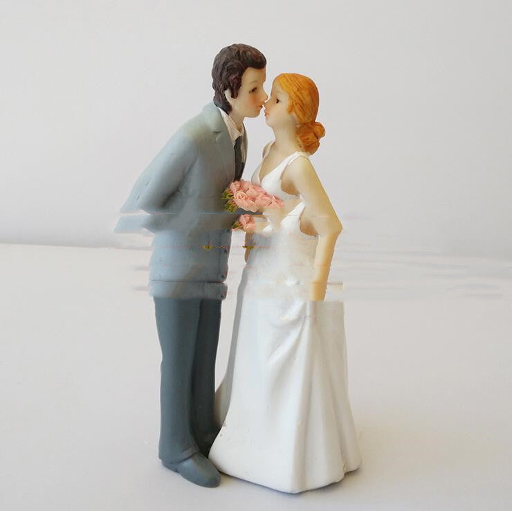 Wedding Cake Doll Resin Cake Decoration